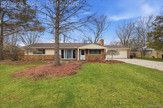 2455 Ivanhoe Drive, West Bloomfield Charter Township, MI 48324
