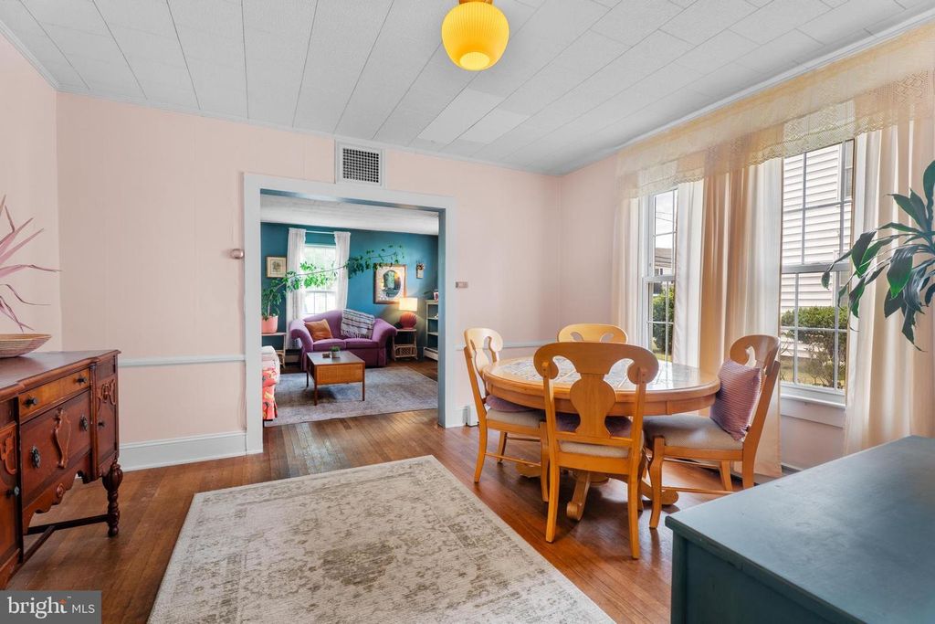Image 14 of property listing at 208 S S WASHINGTON ST, Snow Hill, MD 21863