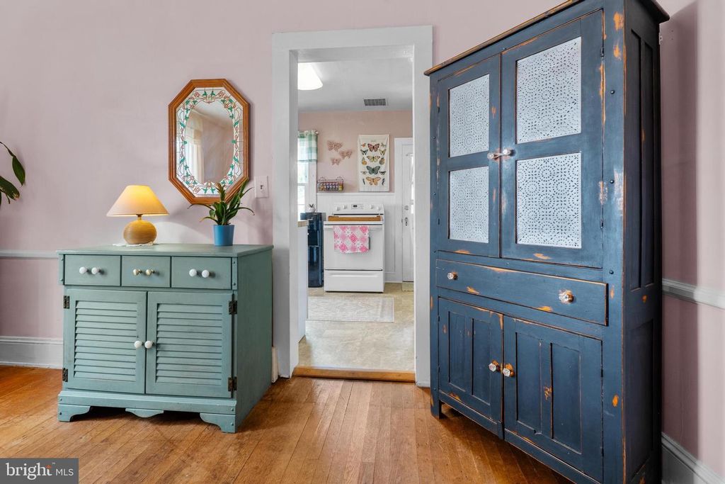 Image 15 of property listing at 208 S S WASHINGTON ST, Snow Hill, MD 21863