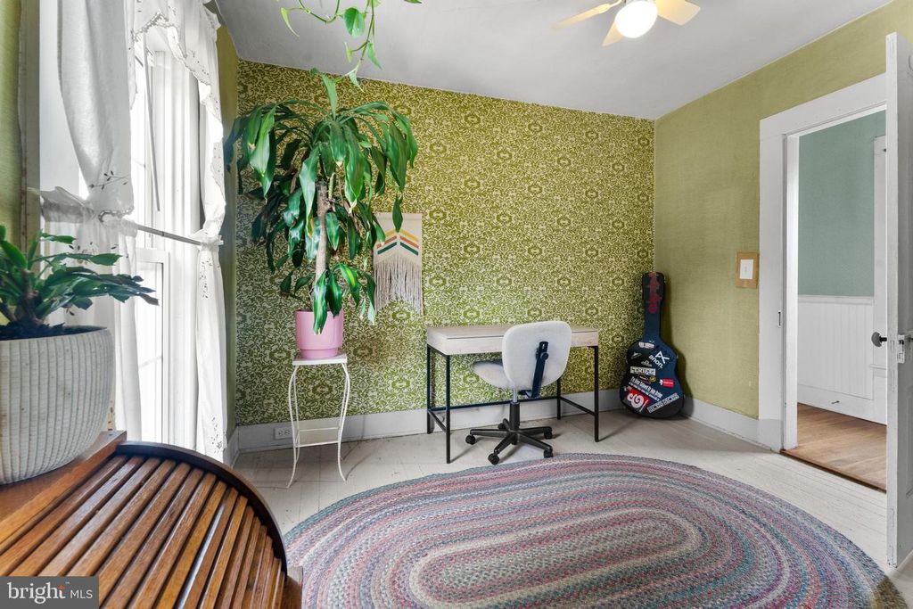 Image 21 of property listing at 208 S S WASHINGTON ST, Snow Hill, MD 21863