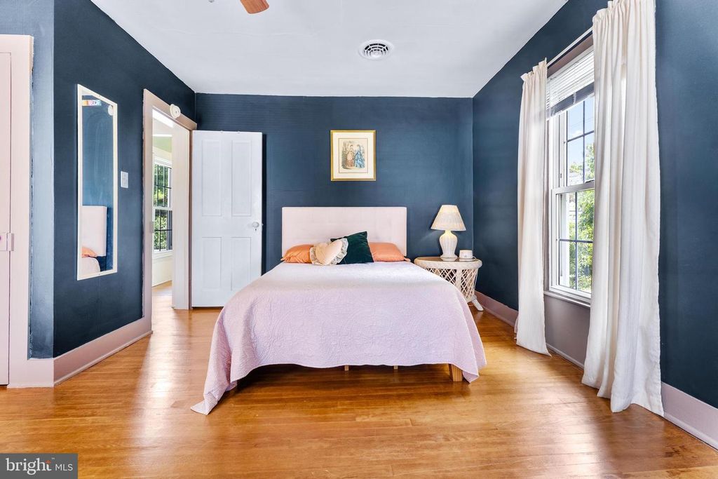 Image 23 of property listing at 208 S S WASHINGTON ST, Snow Hill, MD 21863