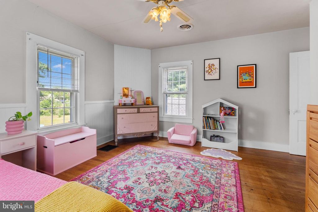 Image 27 of property listing at 208 S S WASHINGTON ST, Snow Hill, MD 21863
