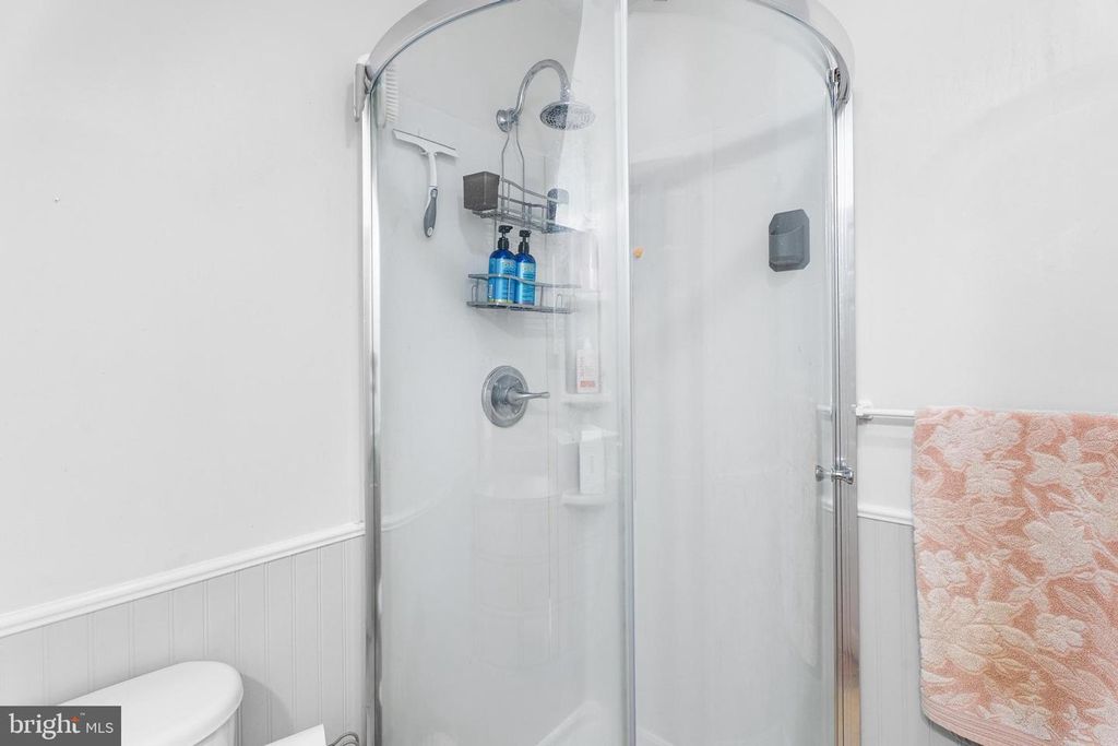 Image 36 of property listing at 208 S S WASHINGTON ST, Snow Hill, MD 21863