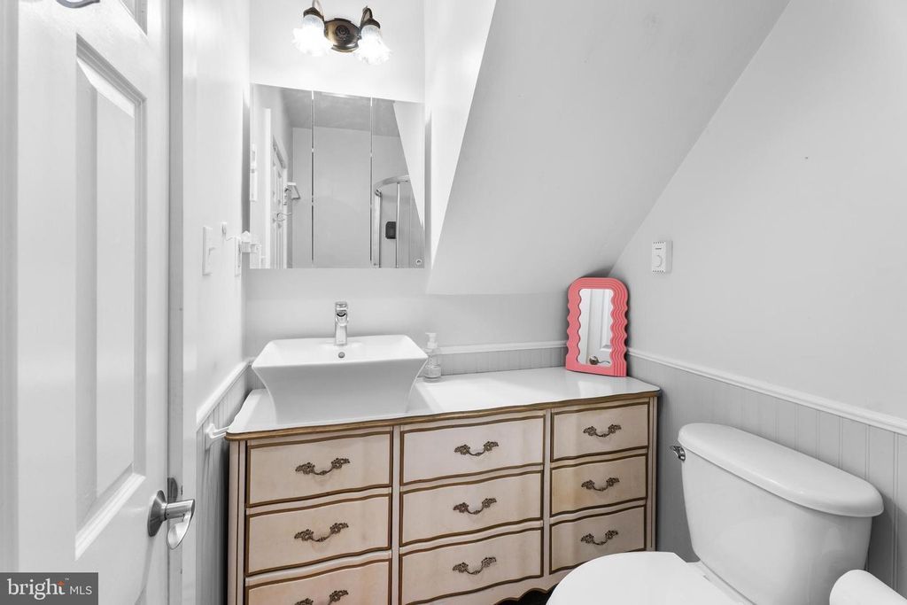 Image 37 of property listing at 208 S S WASHINGTON ST, Snow Hill, MD 21863