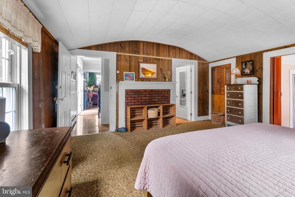 Image 39 of property listing at 208 S S WASHINGTON ST, Snow Hill, MD 21863