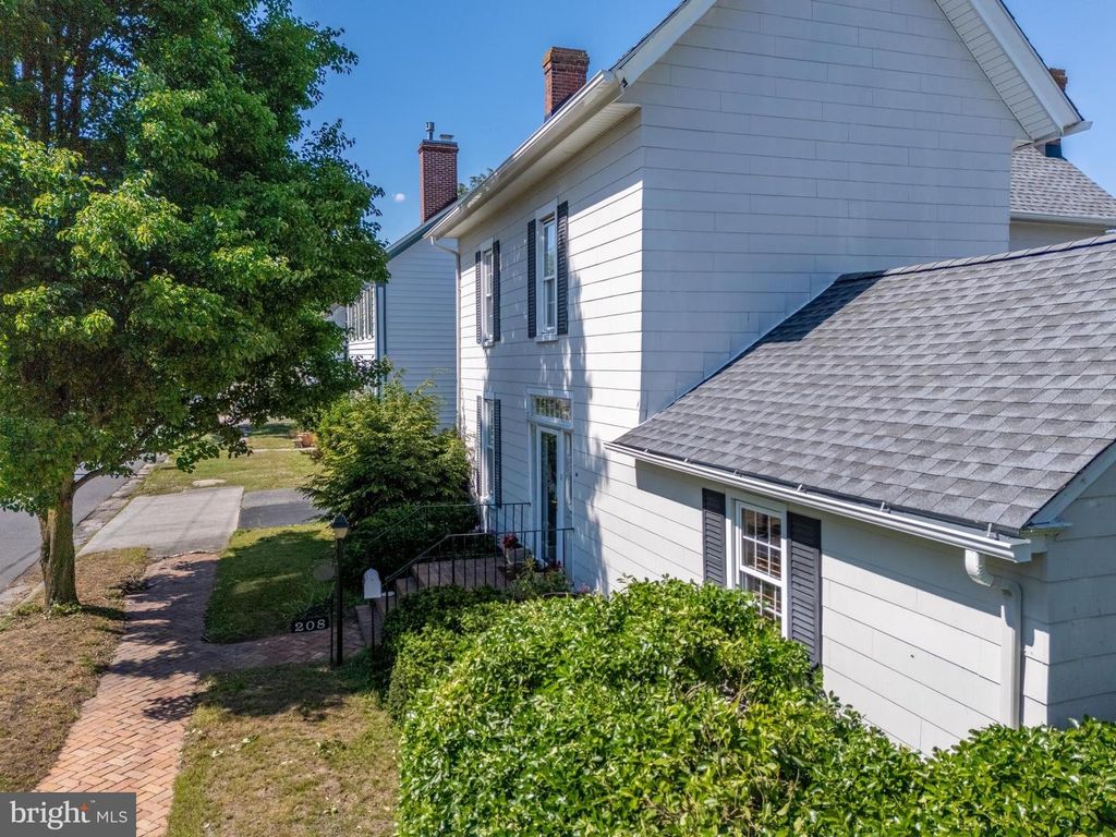 Image 62 of property listing at 208 S S WASHINGTON ST, Snow Hill, MD 21863