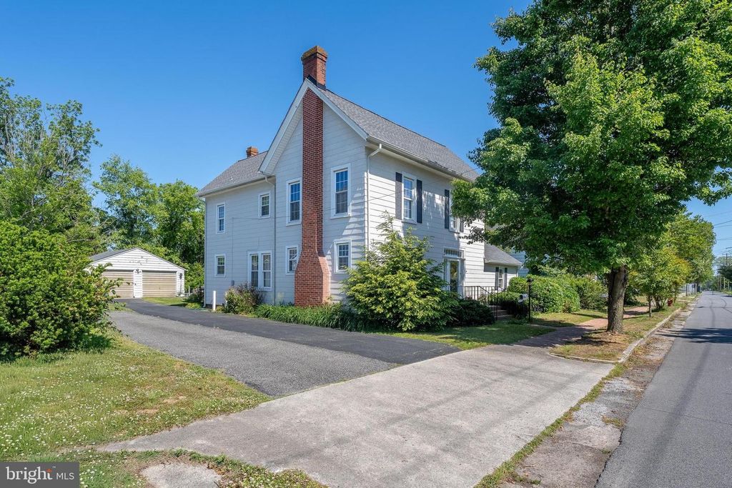 Image 64 of property listing at 208 S S WASHINGTON ST, Snow Hill, MD 21863