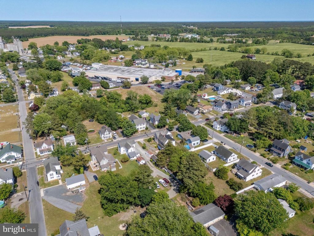 Image 66 of property listing at 208 S S WASHINGTON ST, Snow Hill, MD 21863