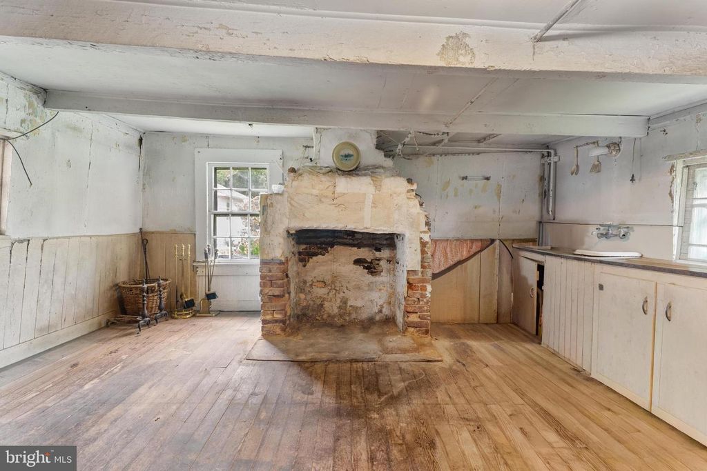 Image 74 of property listing at 208 S S WASHINGTON ST, Snow Hill, MD 21863