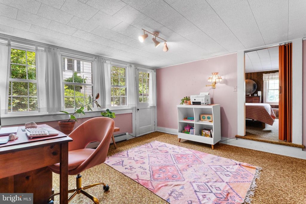 Image 8 of property listing at 208 S S WASHINGTON ST, Snow Hill, MD 21863