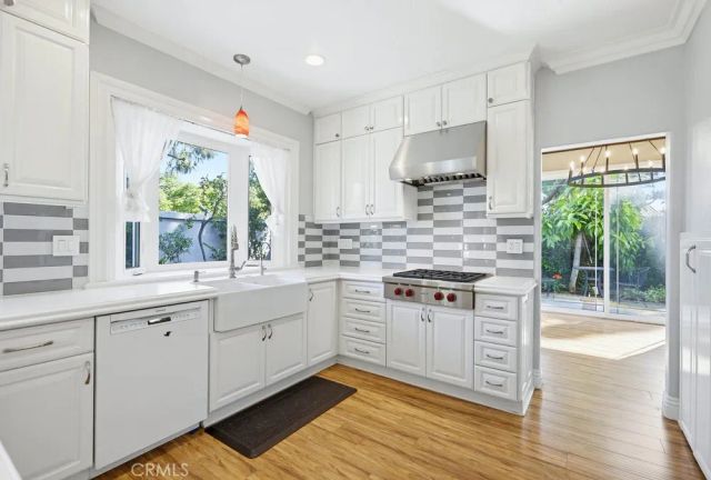 34 Laconia, Irvine, CA 92614