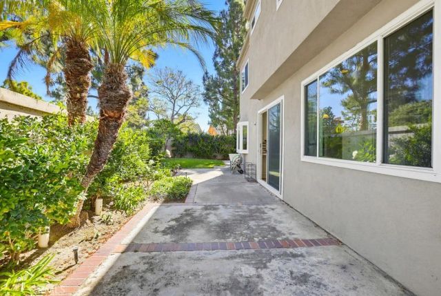 34 Laconia, Irvine, CA 92614