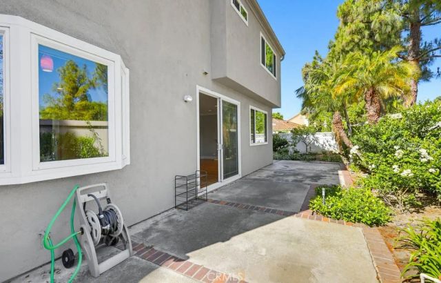 34 Laconia, Irvine, CA 92614