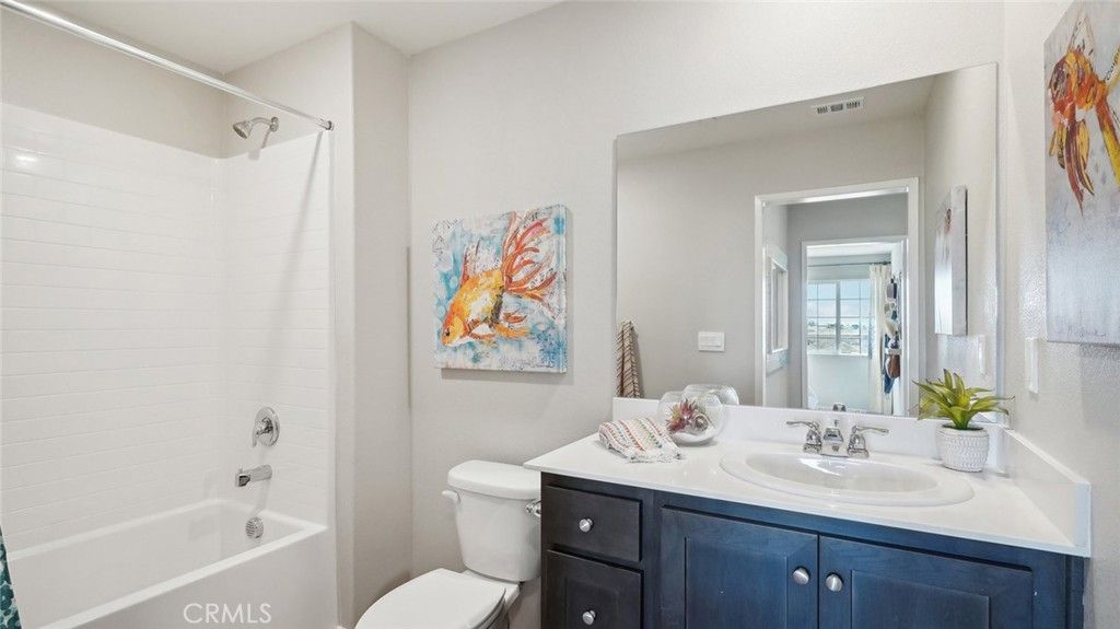 Image 10 of property listing at 31134 Rosebud Drive, Winchester, CA 92596