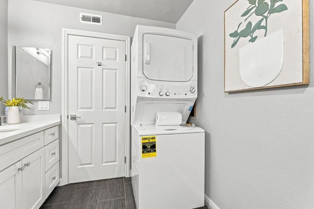 3316 Shadow Park Place, San Jose, CA 95121