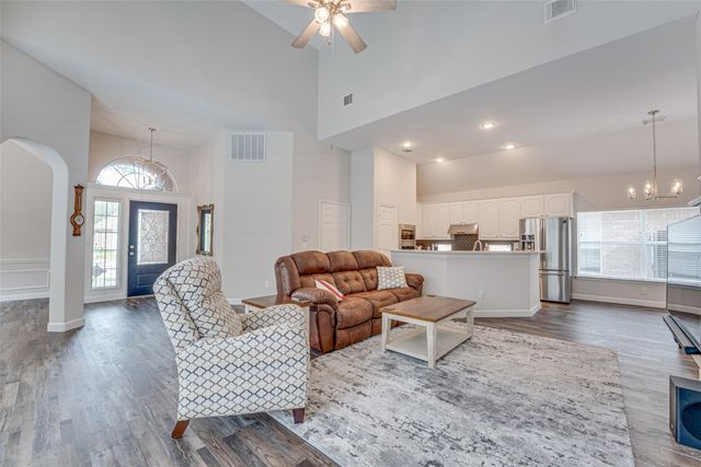 18728 Tall Oak Drive, Dallas, TX 75287