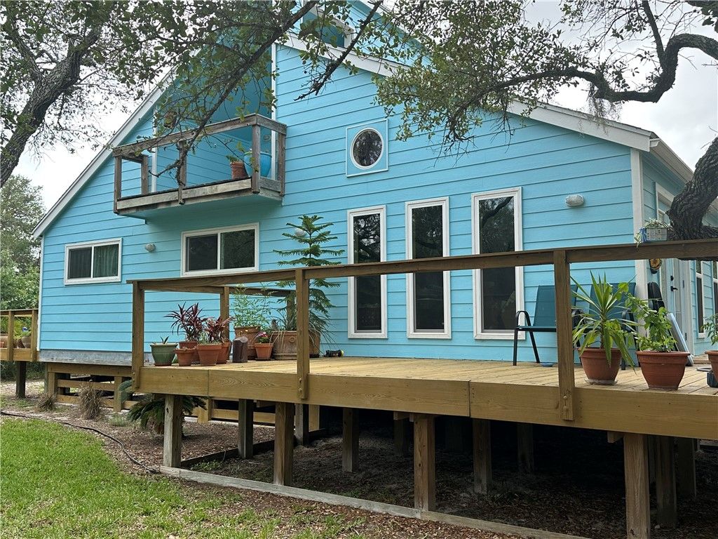 24 Twelfth St. (Lamar), Rockport, TX 78382 — exterior