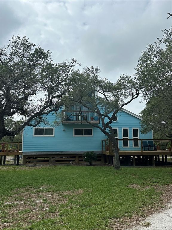 24 Twelfth St. (Lamar), Rockport, TX 78382 — photo 2