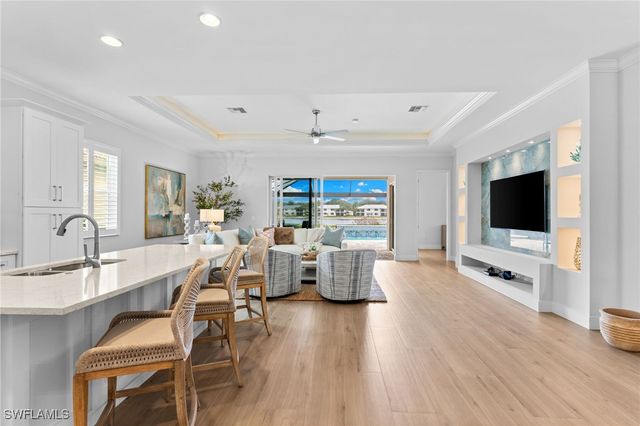 10240 Gator Bay CT, Naples, FL 34120