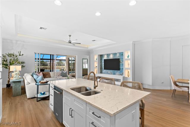 10240 Gator Bay CT, Naples, FL 34120