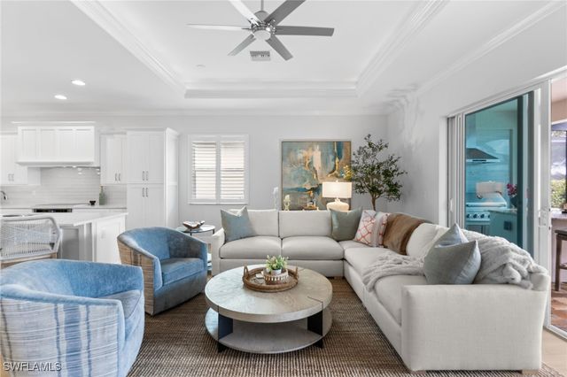 10240 Gator Bay CT, Naples, FL 34120