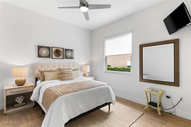 10240 Gator Bay CT, Naples, FL 34120