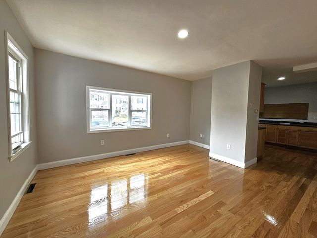 230 South St 1, Quincy, MA 02169