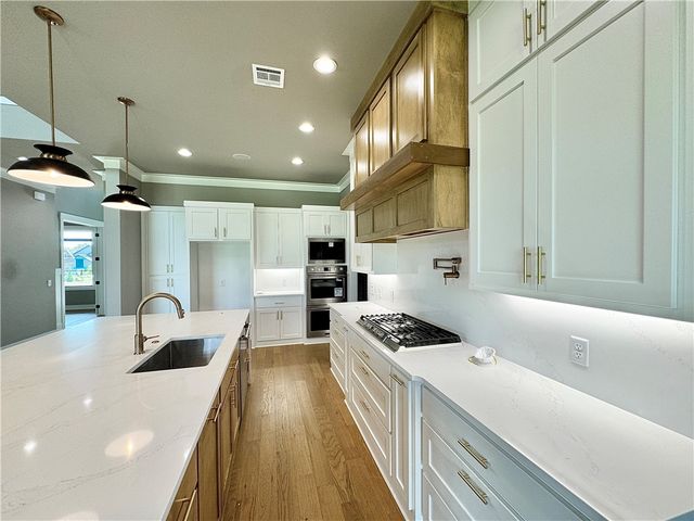 3600 Bearpaw Path, Bentonville, AR 72712