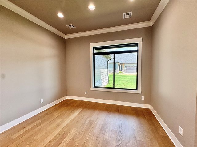 3600 Bearpaw Path, Bentonville, AR 72712