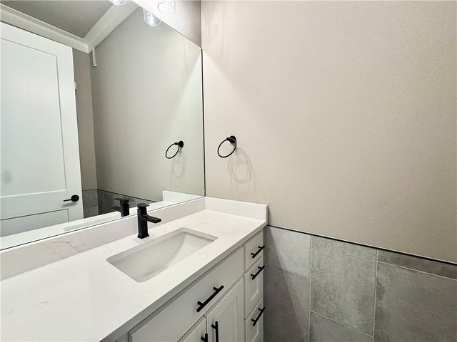 3600 Bearpaw Path, Bentonville, AR 72712