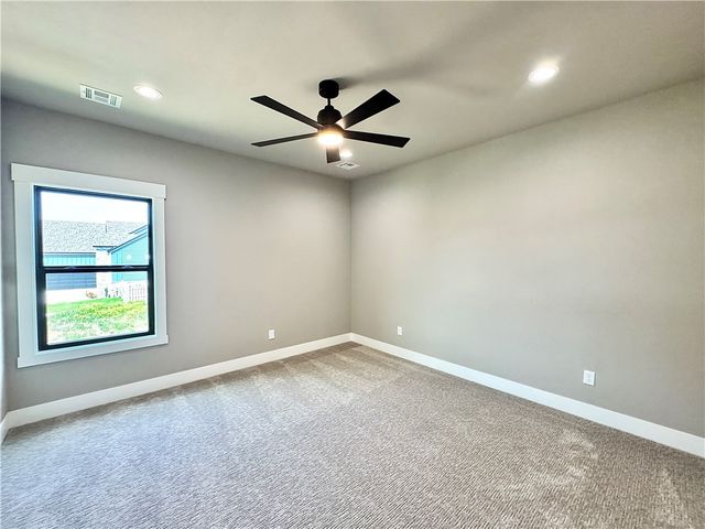 3600 Bearpaw Path, Bentonville, AR 72712