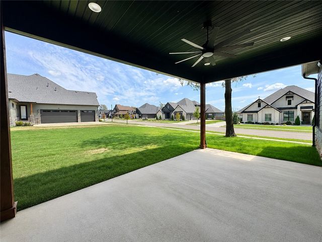 3600 Bearpaw Path, Bentonville, AR 72712