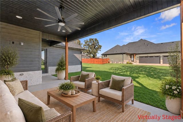 3600 Bearpaw Path, Bentonville, AR 72712