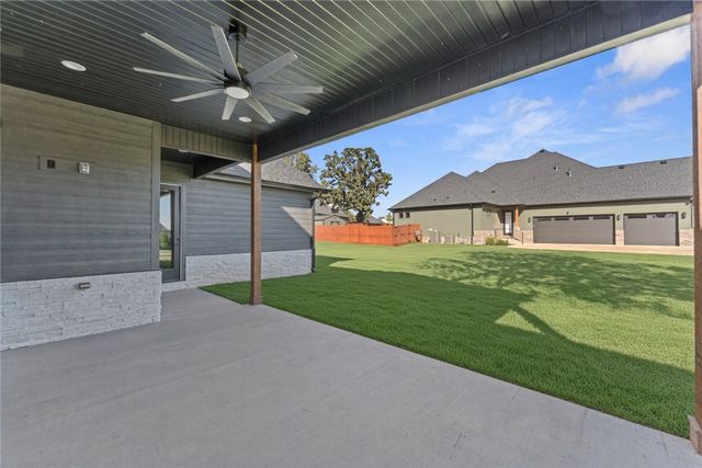 3600 Bearpaw Path, Bentonville, AR 72712