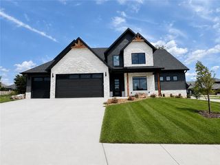 3600 Bearpaw Path, Bentonville, AR 72712