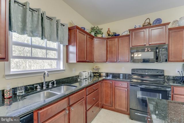 105 HOBBYHORSE CT, Dover, DE 19904