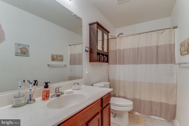 105 HOBBYHORSE CT, Dover, DE 19904