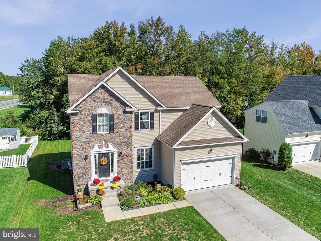 105 HOBBYHORSE CT, Dover, DE 19904