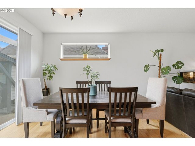 2164 N LEGACY Dr, Newberg, OR 97132