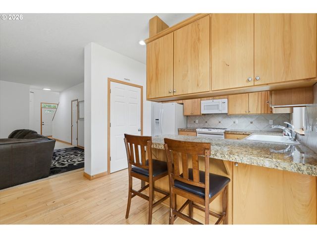 2164 N LEGACY Dr, Newberg, OR 97132