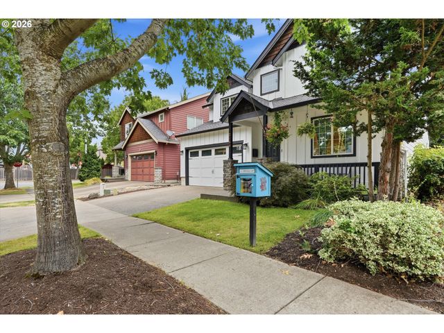 2164 N LEGACY Dr, Newberg, OR 97132