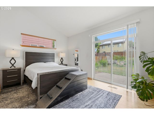 2164 N LEGACY Dr, Newberg, OR 97132