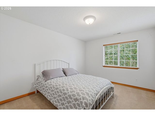 2164 N LEGACY Dr, Newberg, OR 97132