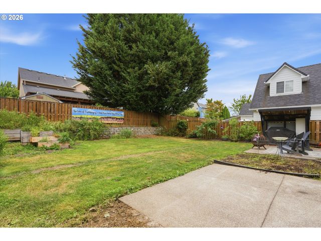 2164 N LEGACY Dr, Newberg, OR 97132