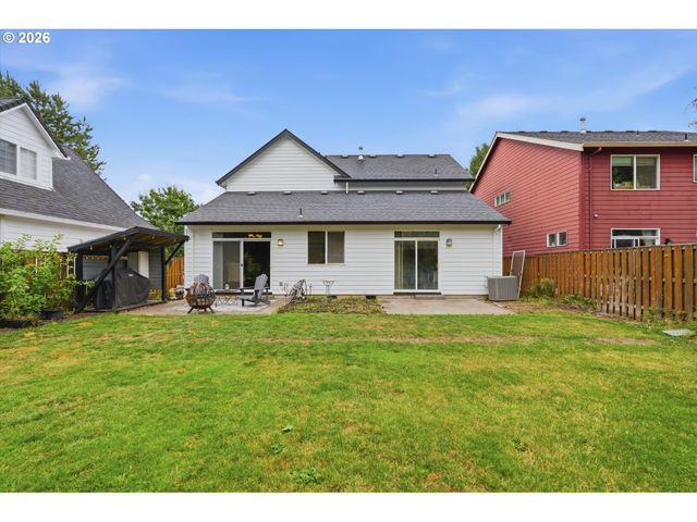 2164 N LEGACY Dr, Newberg, OR 97132