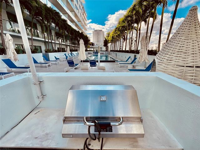 1600 SW 1st Ave 1204, Miami, FL 33129