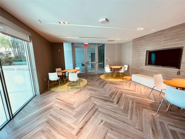 1600 SW 1st Ave 1204, Miami, FL 33129