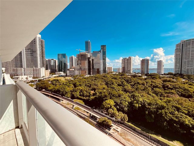 1600 SW 1st Ave 1204, Miami, FL 33129