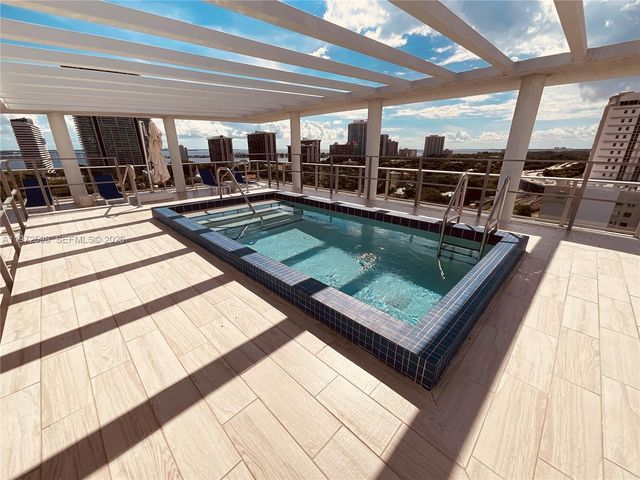 1600 SW 1st Ave 1204, Miami, FL 33129