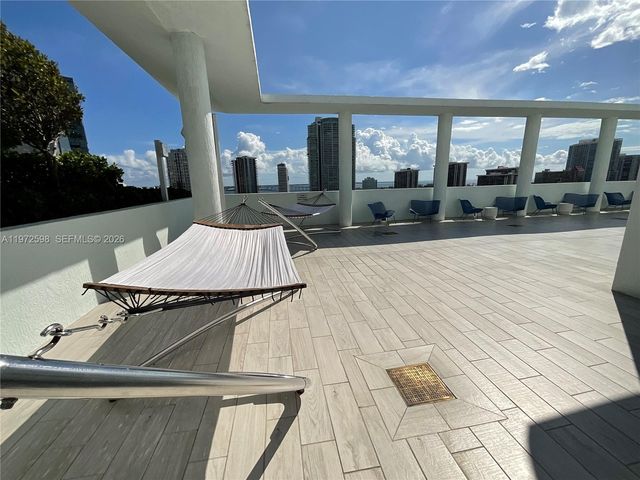 1600 SW 1st Ave 1204, Miami, FL 33129